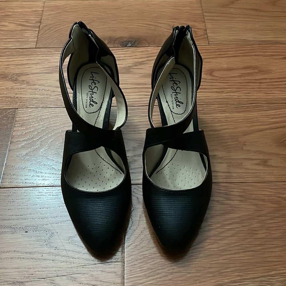 Lifestride Women’s Black Heels size 6.5